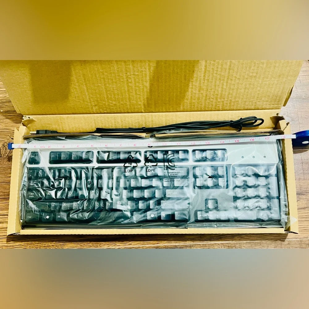🚨NEW IN BOX!🚨HP Black Full-Size Wired Keyboard